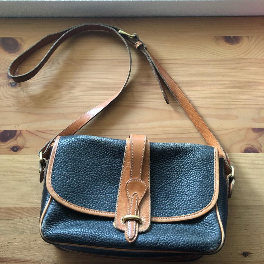 Dooney and Bourke crossbody purse